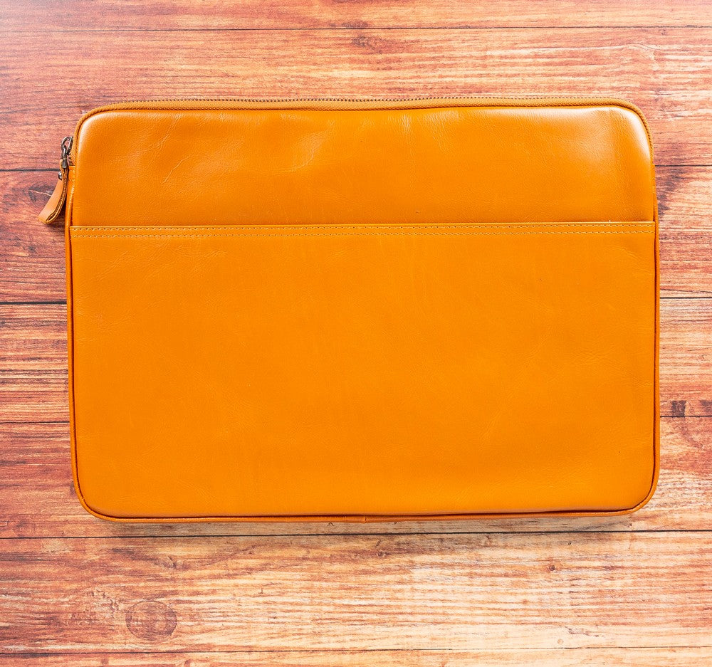 Schlanke Laptop-/Tablet-Tasche aus Leder – Awe