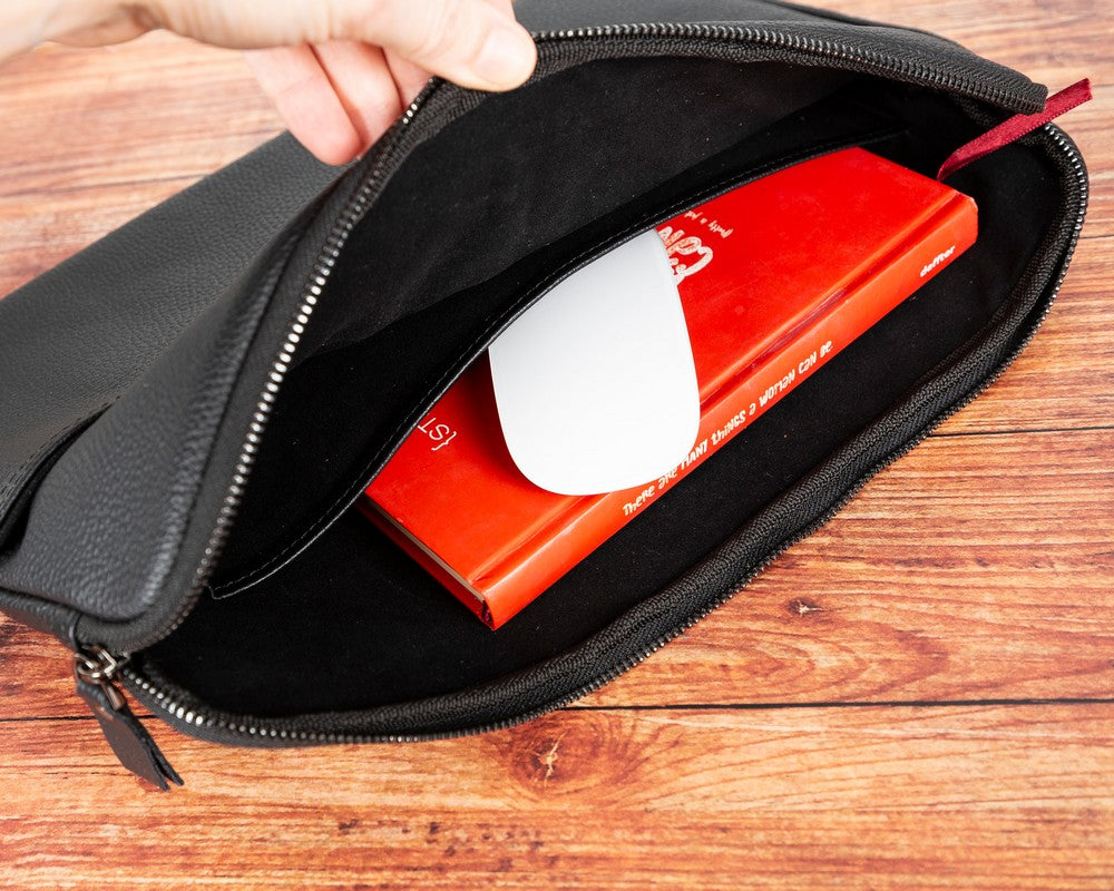Schlanke Laptop-/Tablet-Tasche aus Leder – Awe