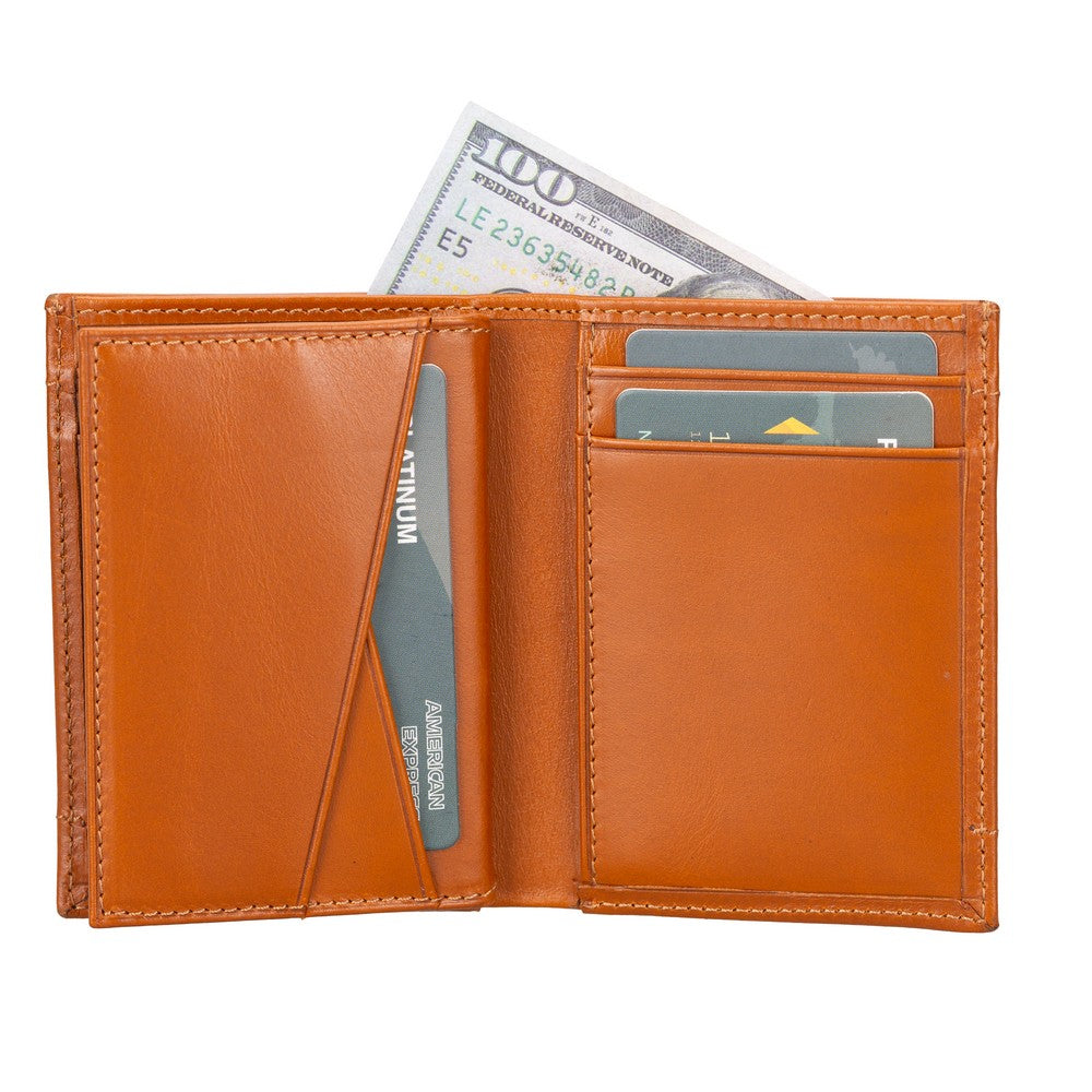 Leather Card Holder With Airtag Slot - Airmaka