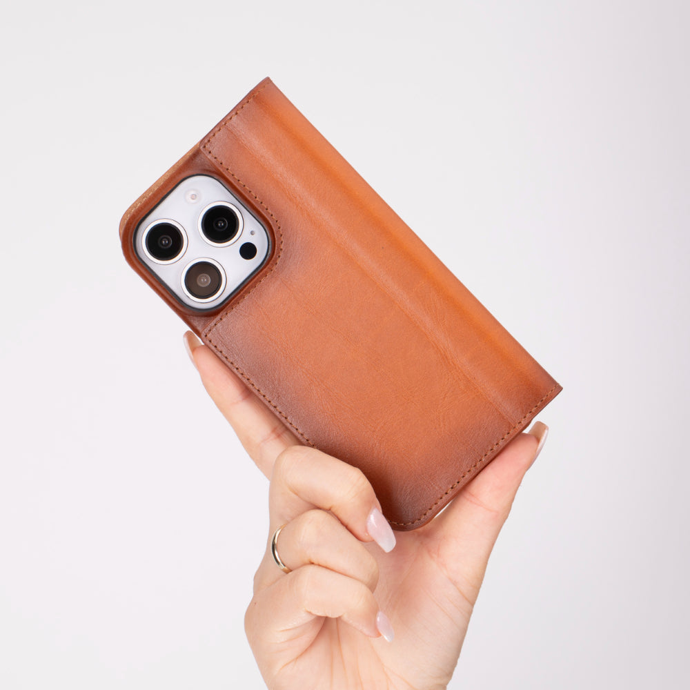 Leather iPhone 16 Pro Folio Case - Sonat