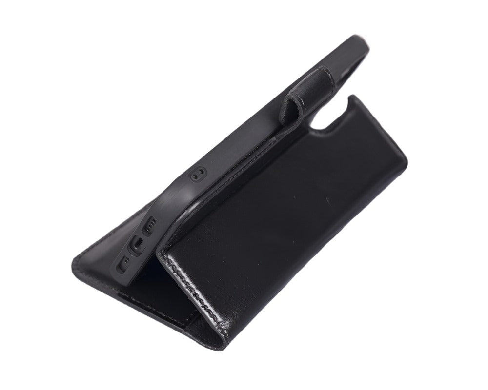 Apple iPhone 12 Series Detachable Leather Case / MW