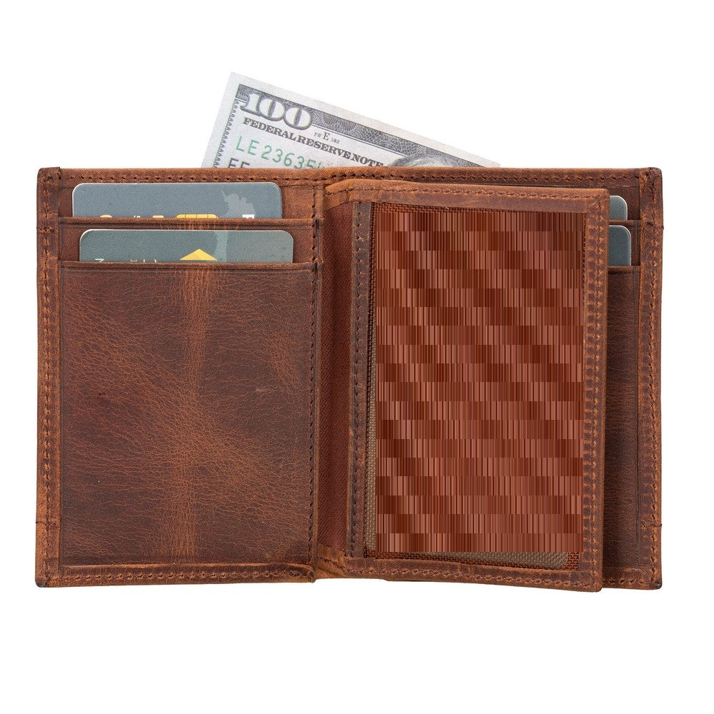 Leather Card Holder With Airtag Slot - Airmaka