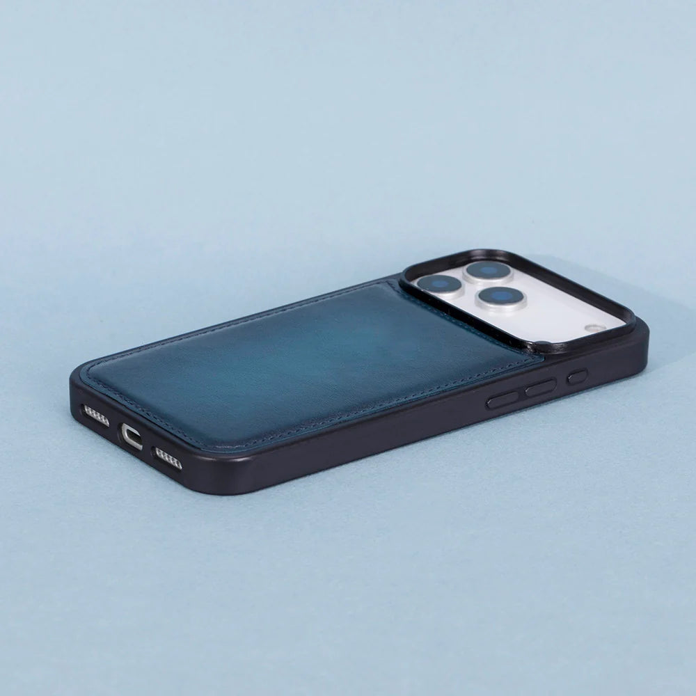 iPhone 17 Pro Leather Case - Flex Cover