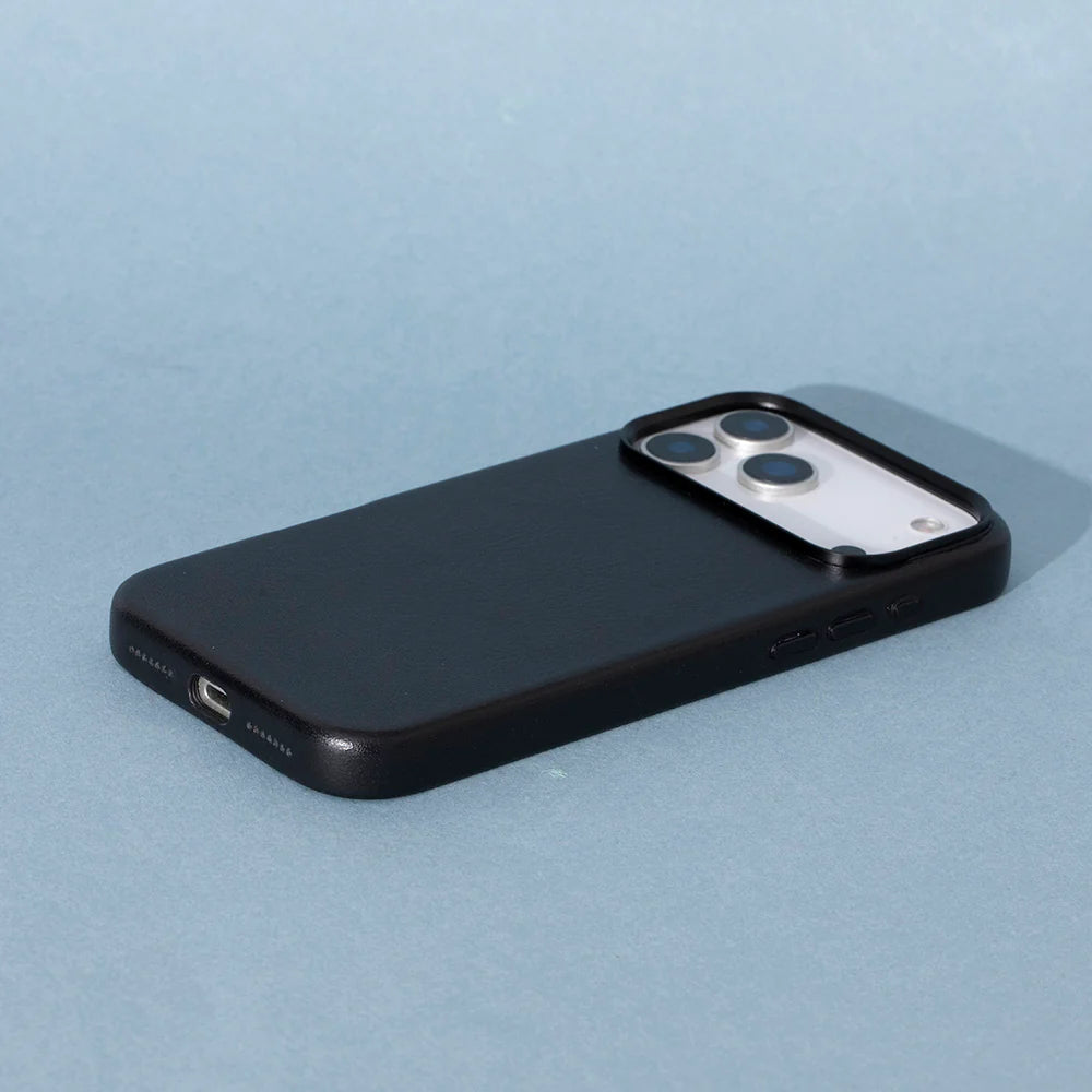 iPhone  17 Pro Leather Case - Prestige